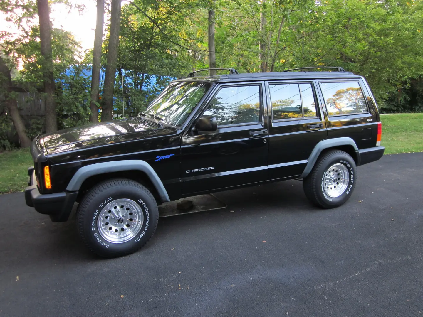 Jeep Cherokee Cherokee 4.0 Sport 5