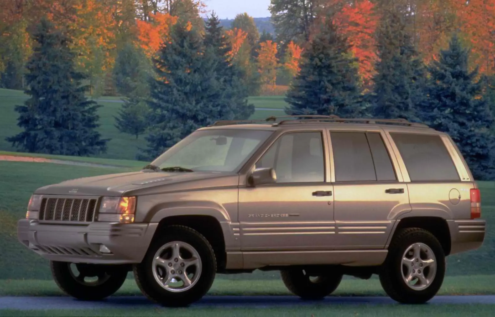 Jeep Grand Cherokee Grand Cherokee 5.9 Limited 4