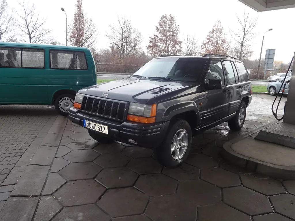 Jeep Grand Cherokee Grand Cherokee 5.9 Limited LX 5