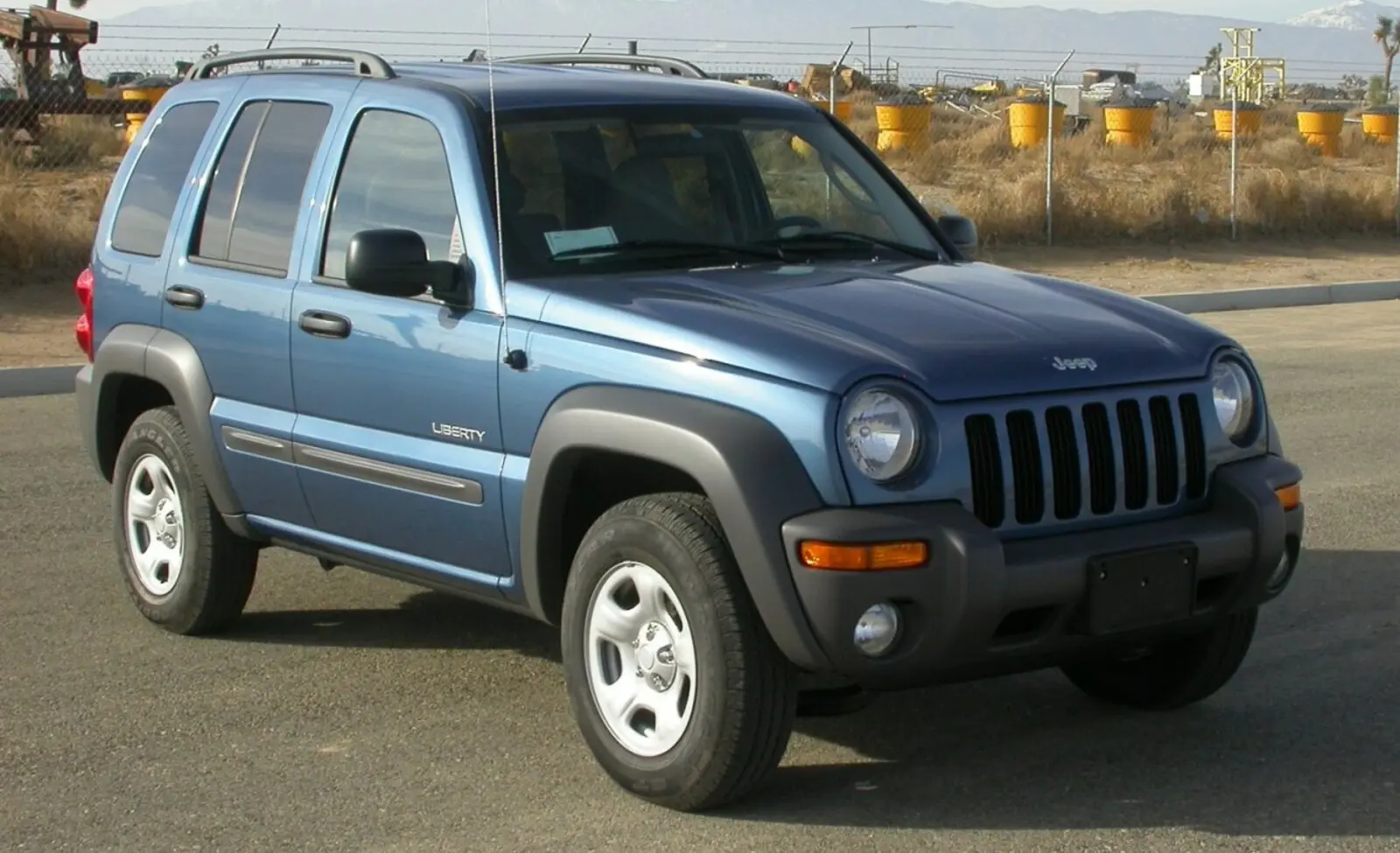 Jeep  Liberty 2.4 6