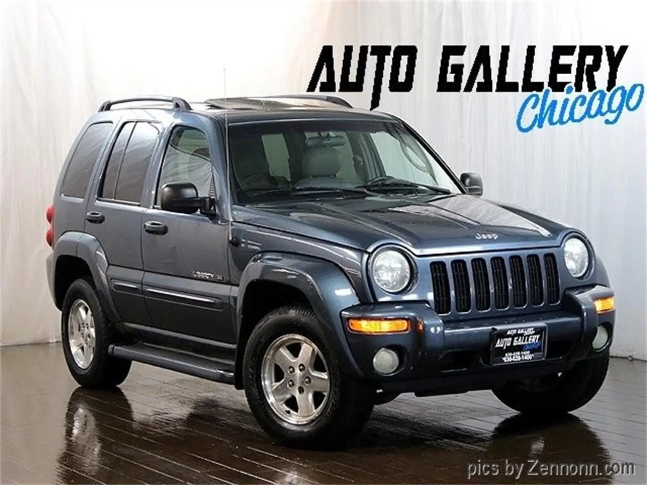 Jeep  Liberty 2.4 3
