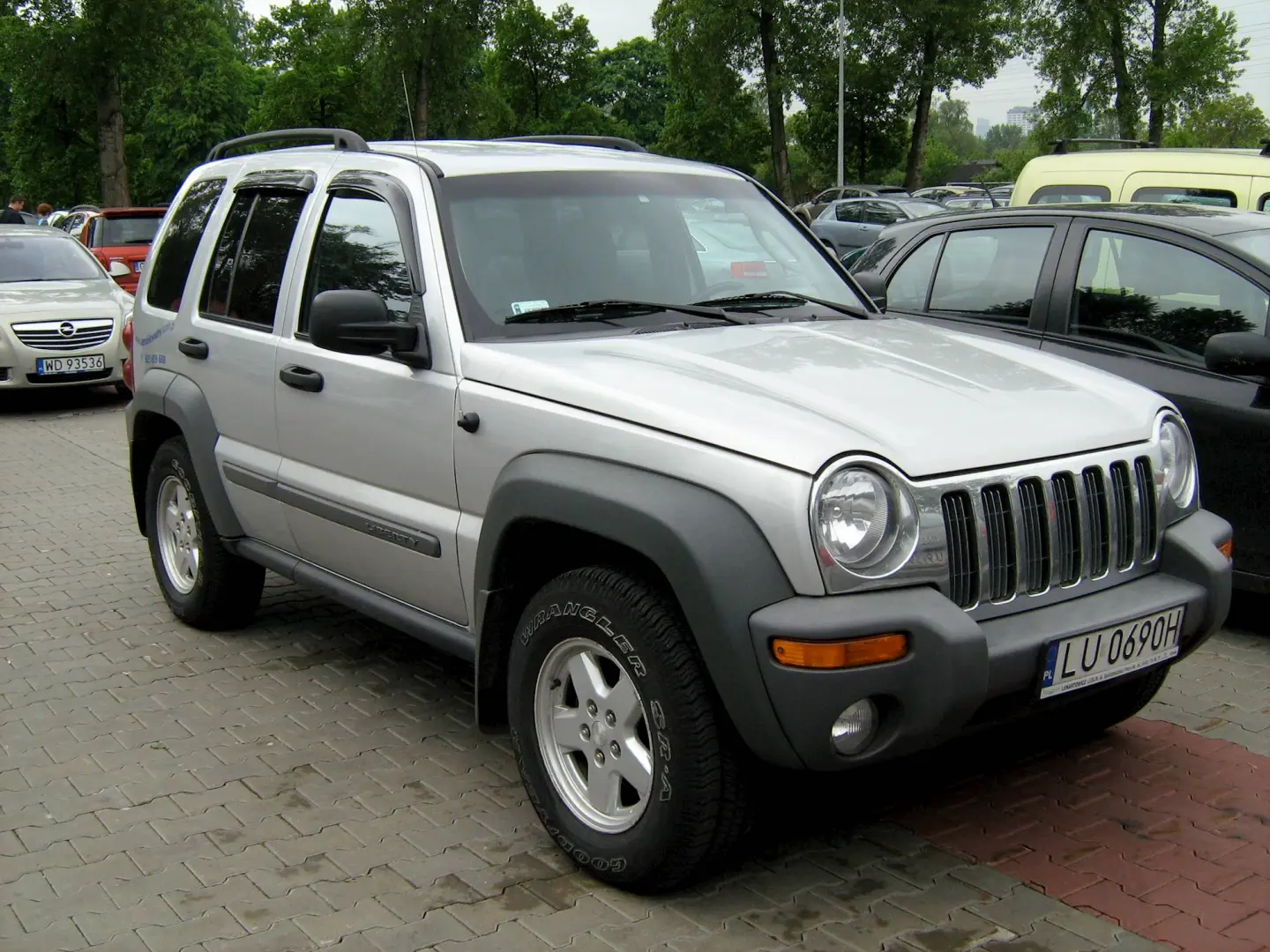 Jeep  Liberty 2.4 4