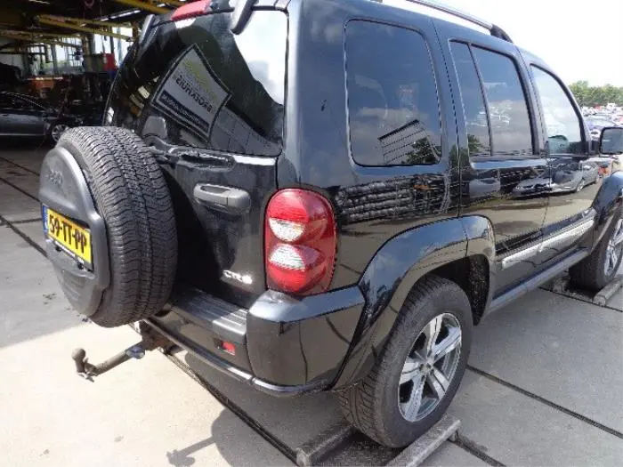 Jeep  Liberty 2.8 CRD 3