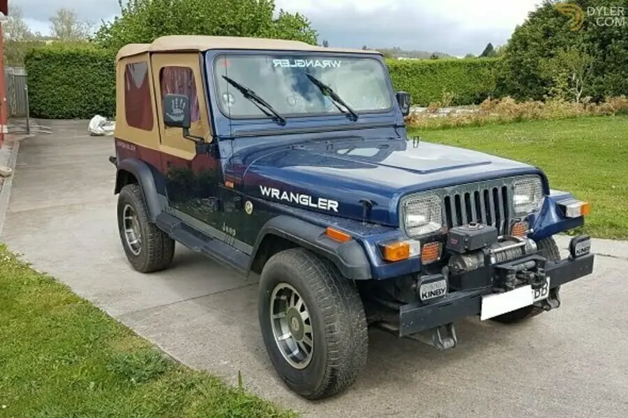Jeep Wrangler Wrangler 2.5 Soft Top Base 5