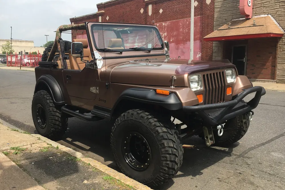 Jeep Wrangler Wrangler 4.0 Soft Top Base 4