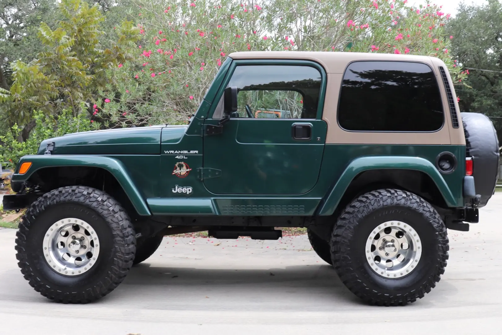 Jeep Wrangler Wrangler Sahara 4.0 Soft Top 5