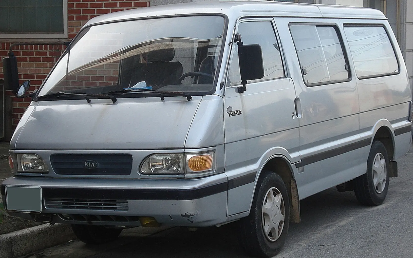 Kia Besta Besta 2.2 D 1