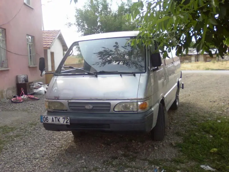 Kia Besta Besta 2.2 D 4