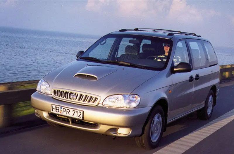 Kia Carnival Carnival 2.9 TD LS 4