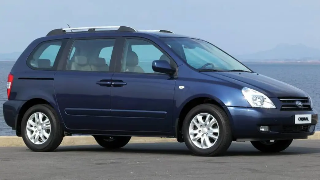 Kia Carnival Carnival 2.9 CRDI EX 4