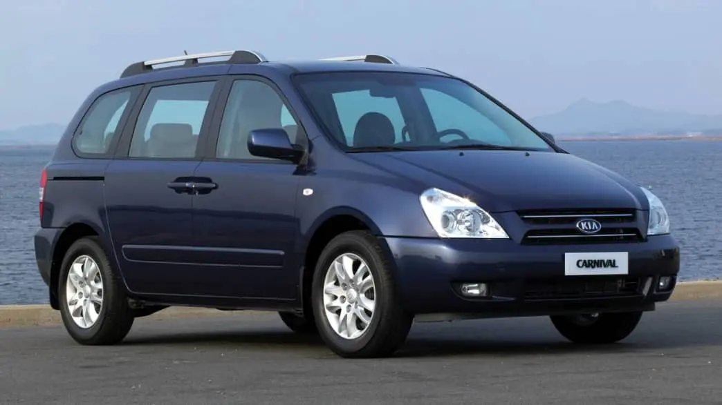 Kia Carnival Carnival 2.9 CRDI EX 5