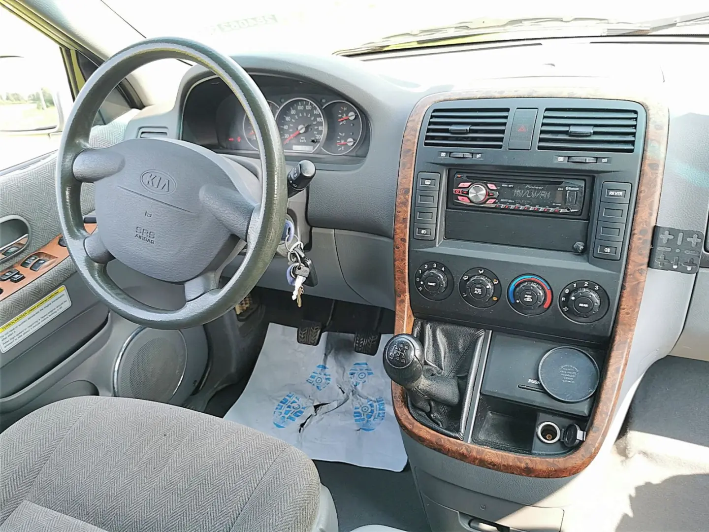 Kia Carnival Carnival 2.9 TD Cool 4