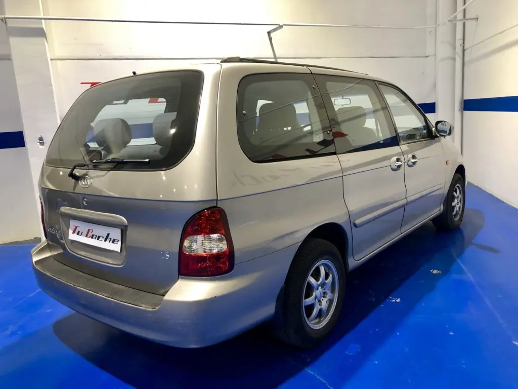 Kia Carnival Carnival 2.9 TD RS 2