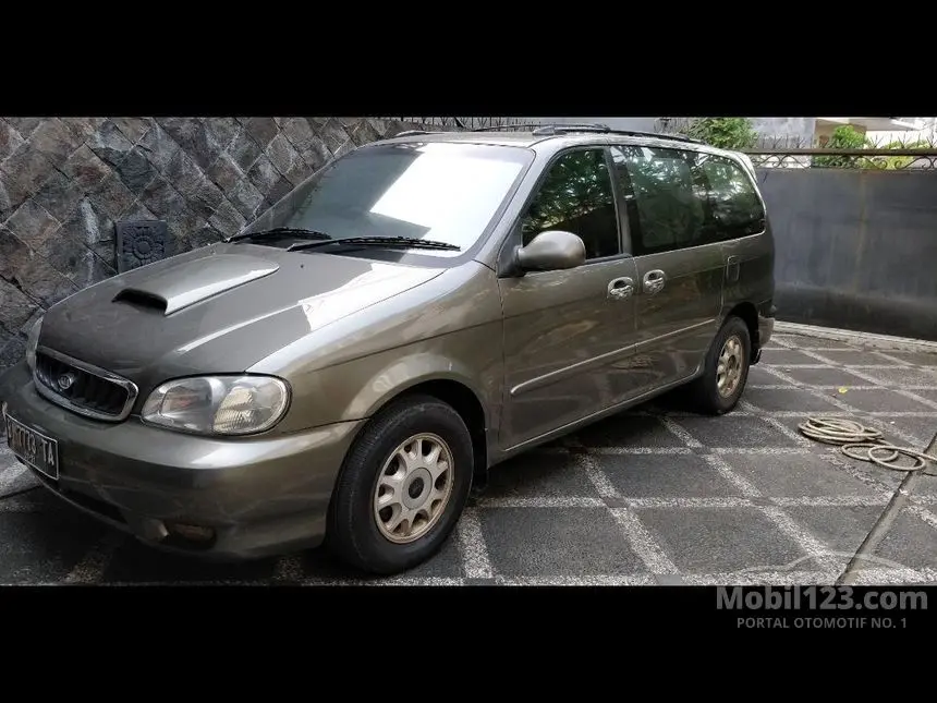 Kia Carnival Carnival 2.9 TD LS Cool 5