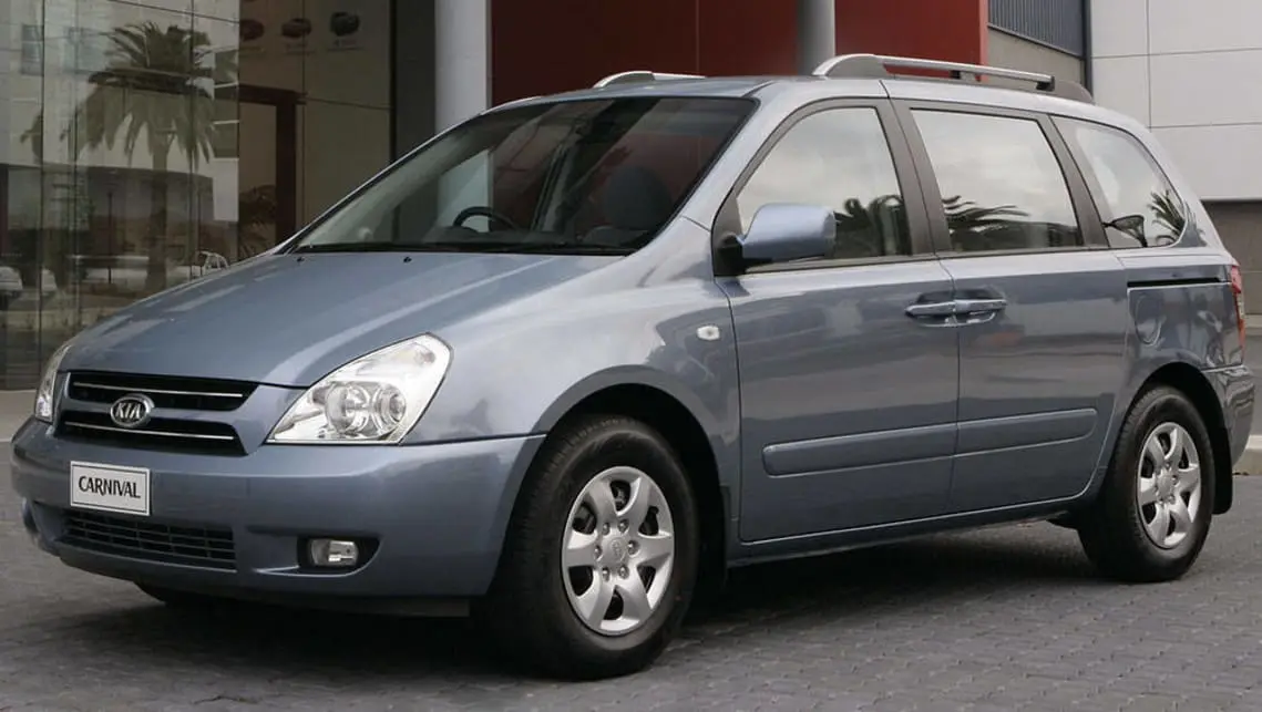 Kia Carnival Carnival 3.8 V6 1