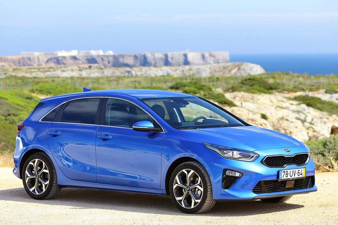 Kia Ceed Ceed 1.4 T-GDI Elegance Sunroof DCT 2