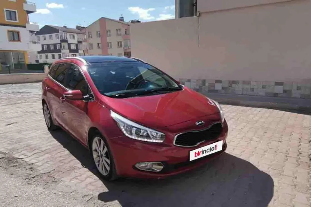 Kia Ceed Ceed 1.6 CRDI Concept Plus DCT 3