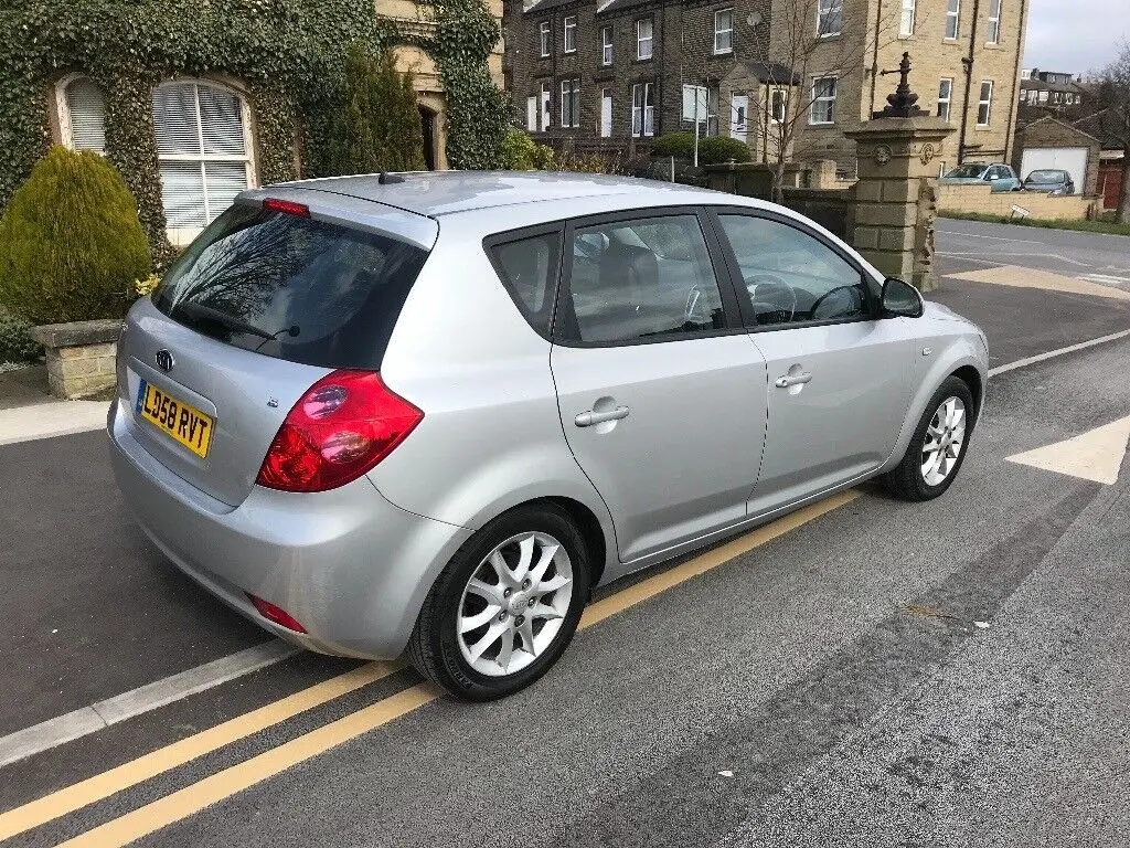 Kia Ceed Ceed 1.6 CRDI Concept 3