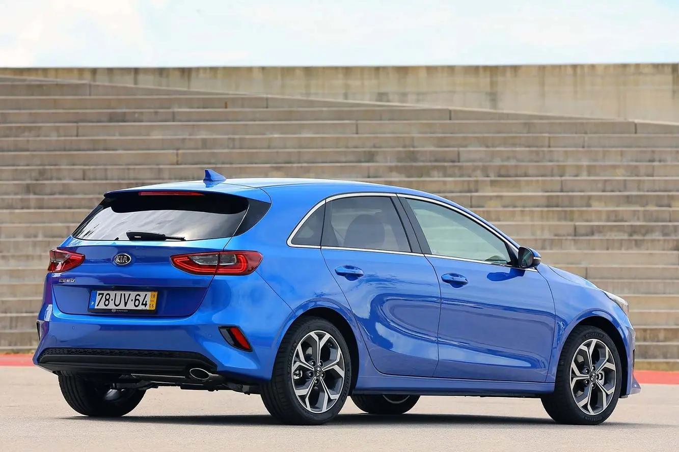 Kia Ceed Ceed 1.6 CRDI Elegance DCT 4