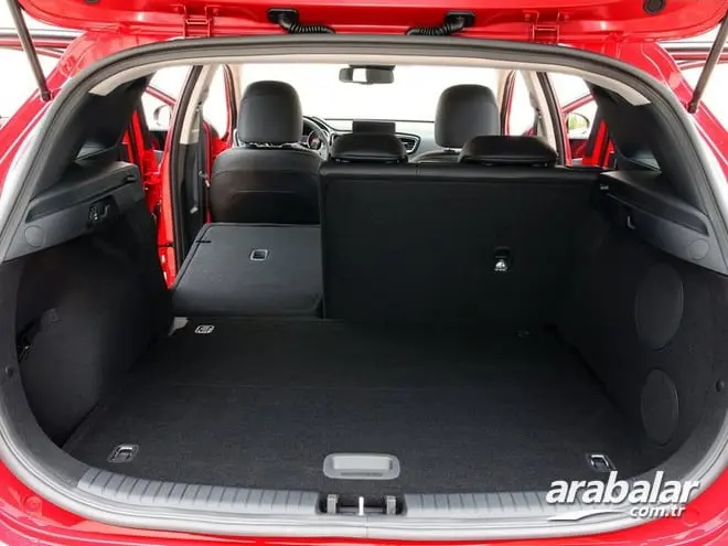 Kia Ceed Ceed 1.6 CRDI Prestige DCT 7