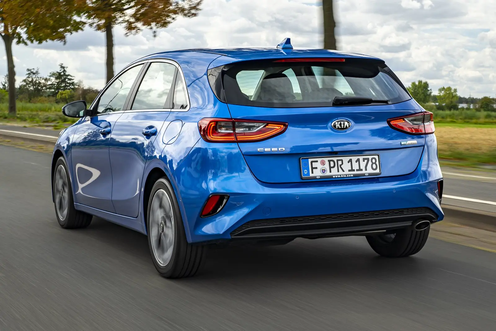 Kia Ceed Ceed 1.6 CRDI Prestige DCT 4