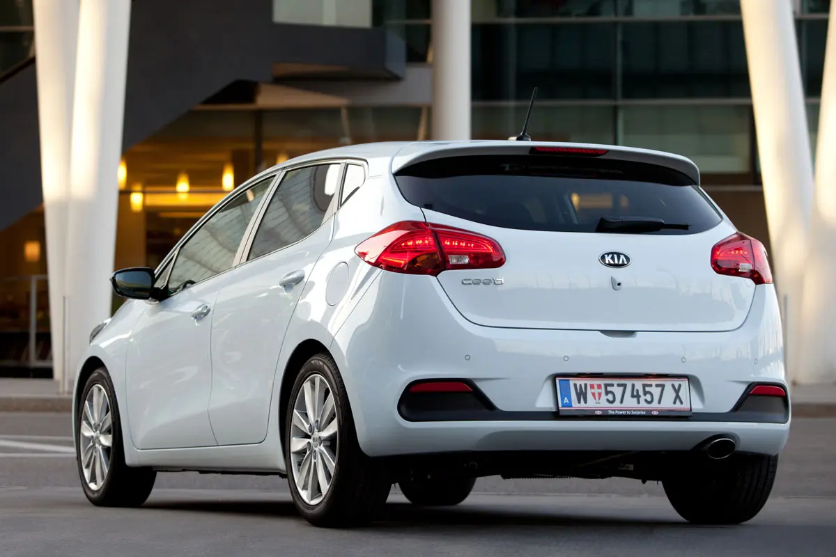 Kia Ceed Ceed 1.6 GDI Concept 5