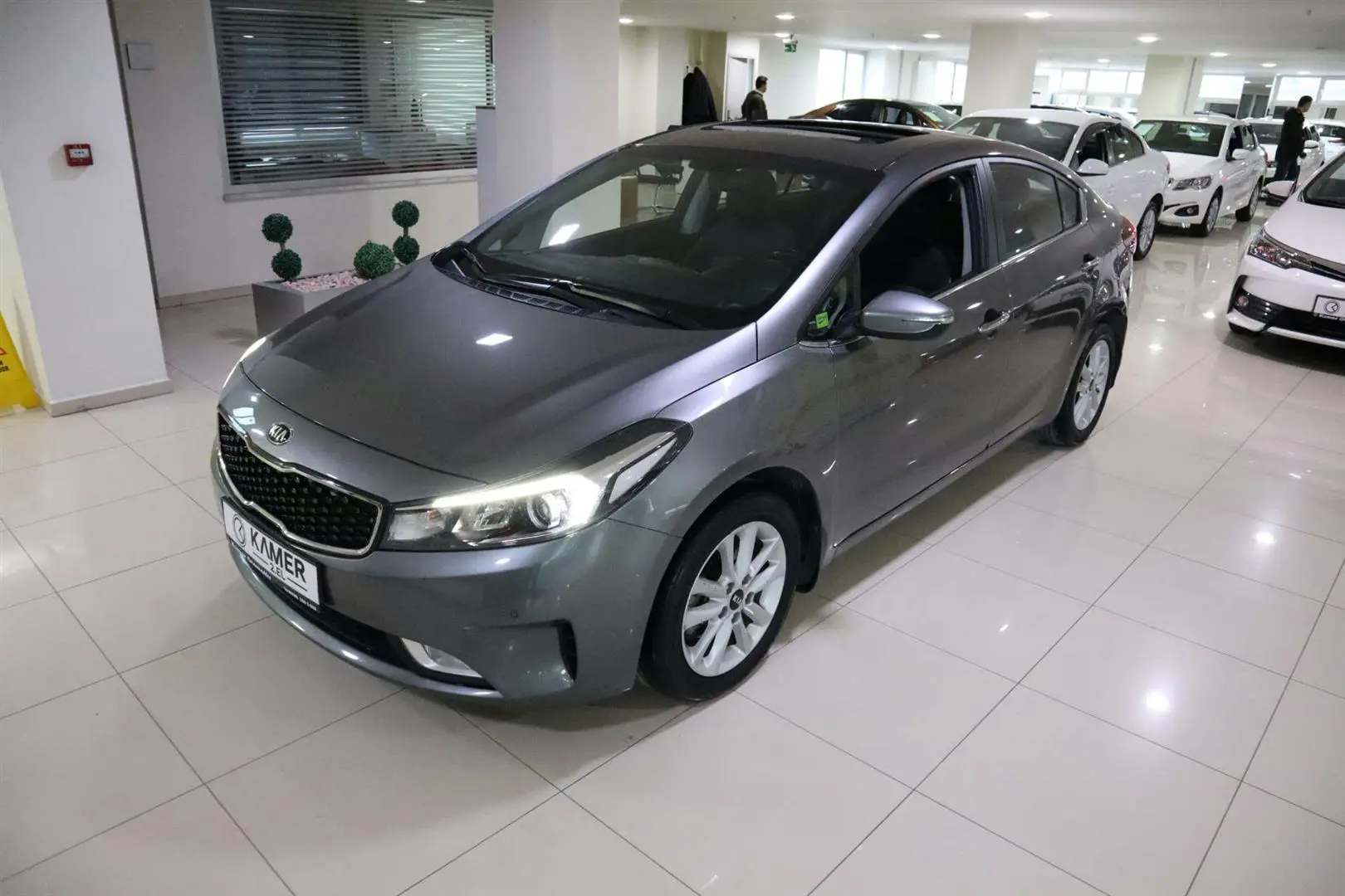 Kia Cerato Cerato 1.6 CRDI Comfort DCT 2