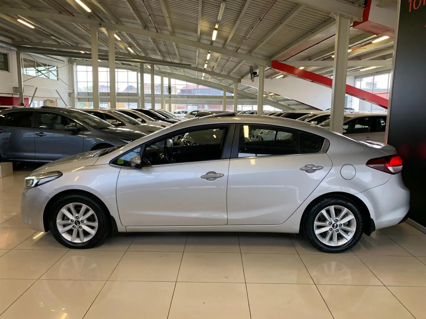 Kia Cerato Cerato 1.6 CRDI Concept Plus DCT 1