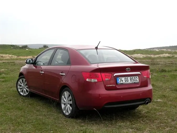 Kia Cerato Cerato 1.6 GSL Concept SR 1