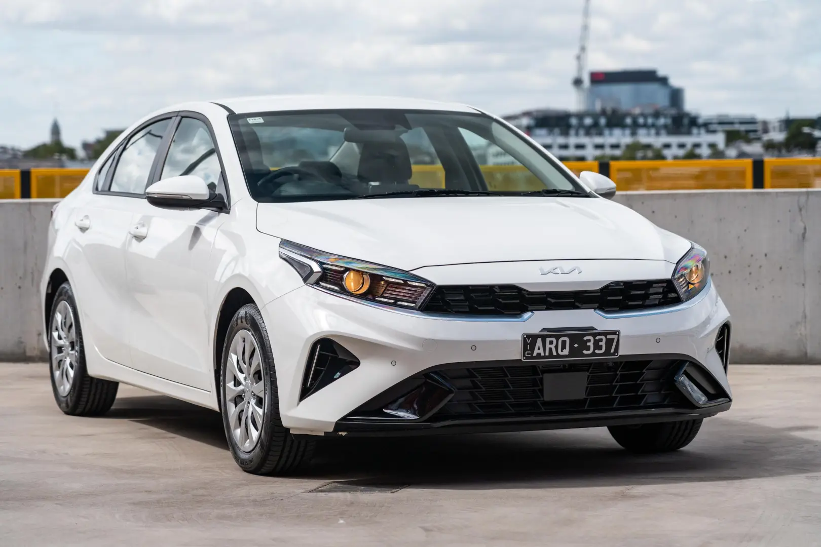 Kia Cerato Cerato 1.6L MPI Elegance 6