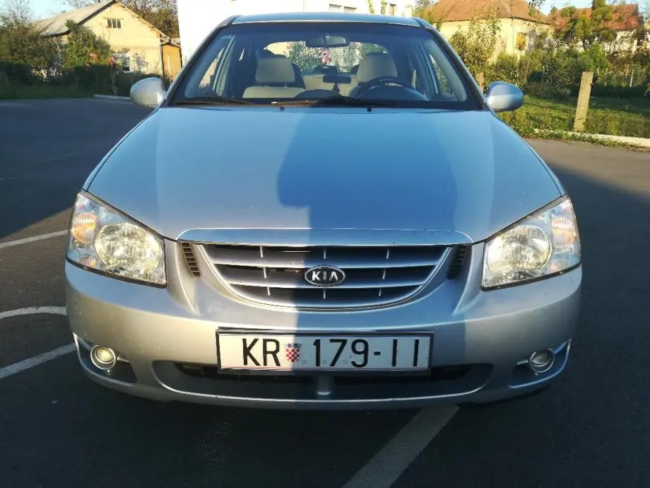 Kia Cerato Cerato 2.0 CRDI EX Comfort 6