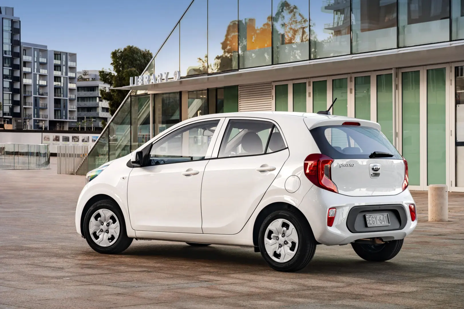 Kia Picanto Picanto 1.0L MPI Live 2
