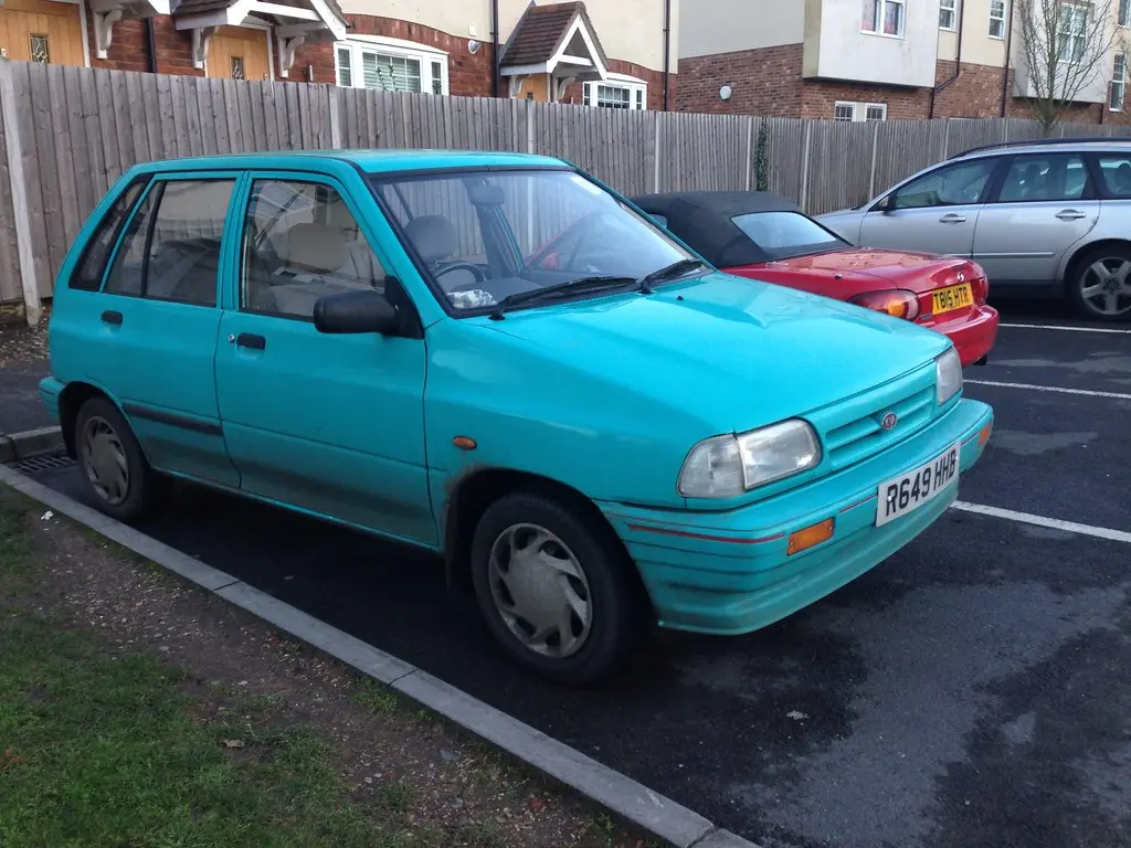 Kia Pride Pride 1.3i DLX 5