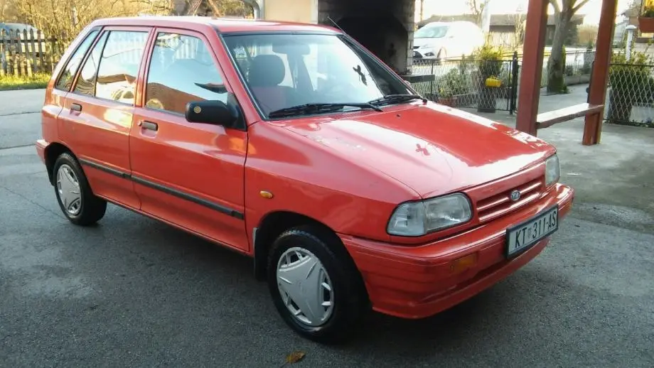 Kia Pride Pride 1.3i GLX 4