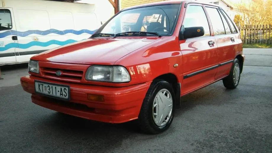 Kia Pride Pride 1.3i GLX 5