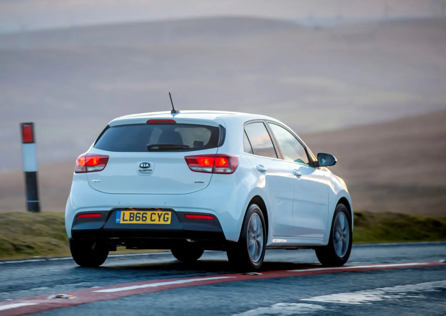 Kia Rio Rio 1.4 CVVT Concept 4