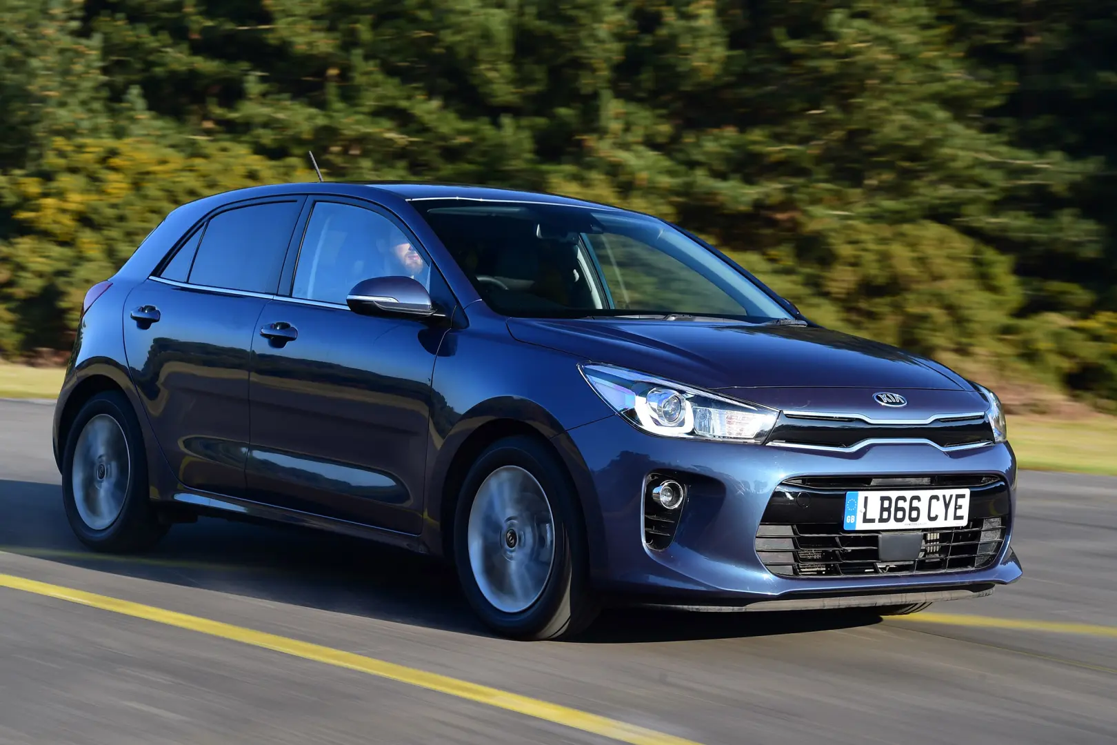 Kia Rio Rio 1.25 CVVT Concept 6