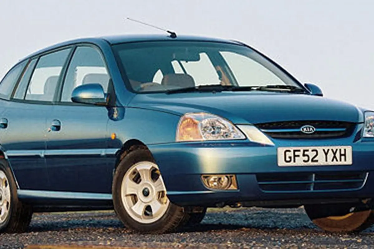 Kia Rio Rio 1.3 Base 5