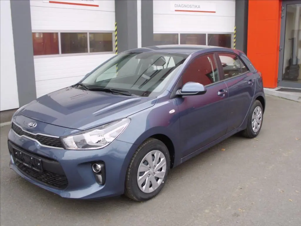 Kia Rio Rio 1.4 CVVT Comfort 4