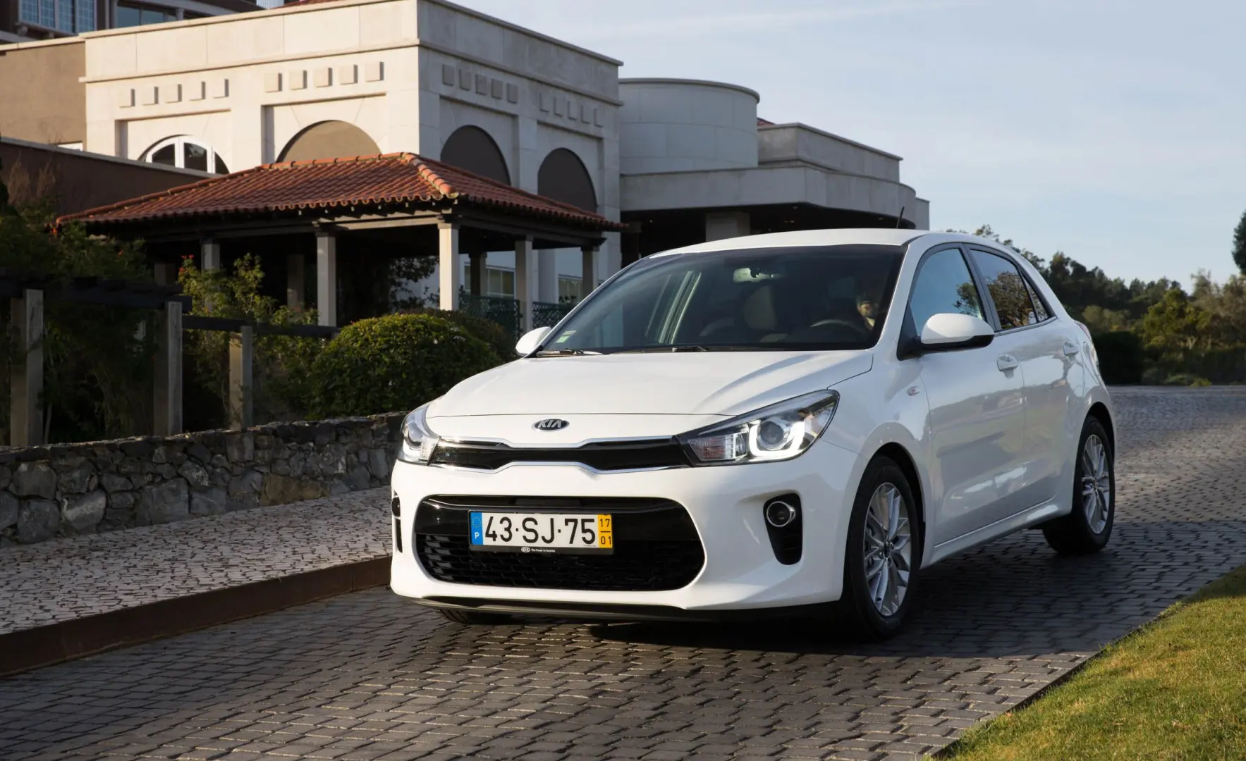 Kia Rio Rio 1.4 CVVT Cool 3