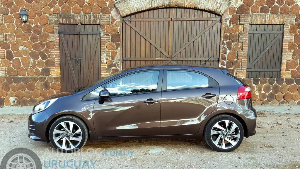 Kia Rio Rio 1.4 CVVT Sporty 5