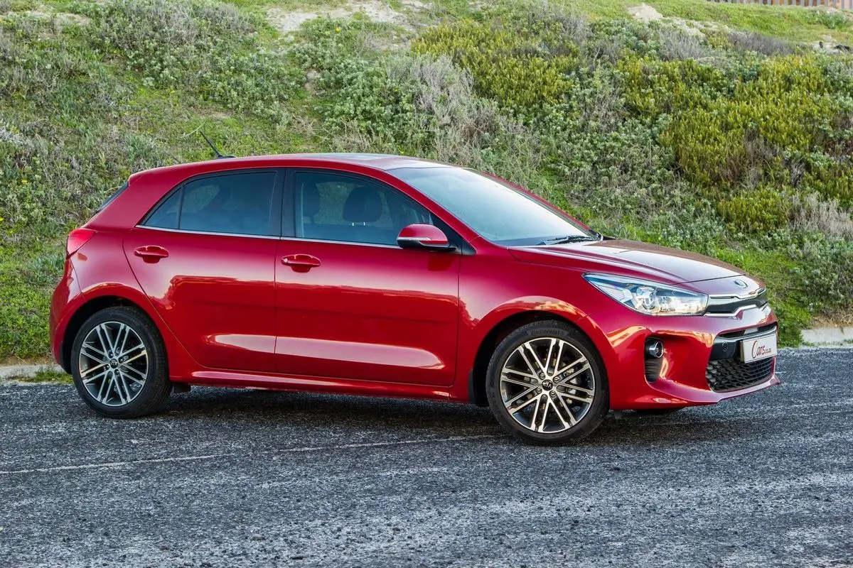 Kia Rio Rio 1.4 WGT Concept 6