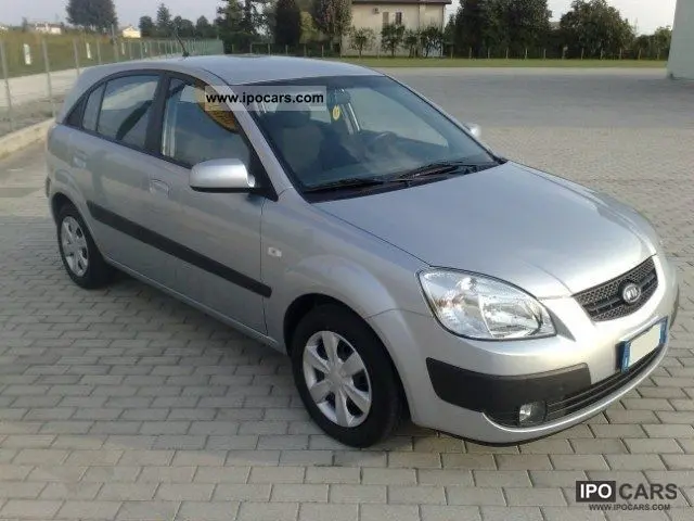 Kia Rio Rio 1.5 CRDI EX Comfort 1