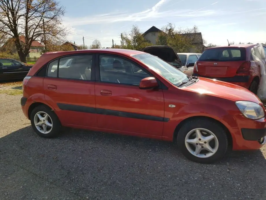 Kia Rio Rio 1.5 CRDI EX Comfort 5