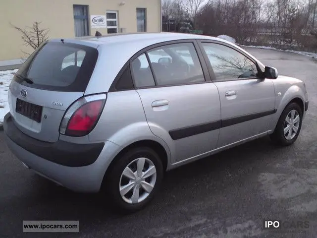 Kia Rio Rio 1.5 CRDI EX Advance 4