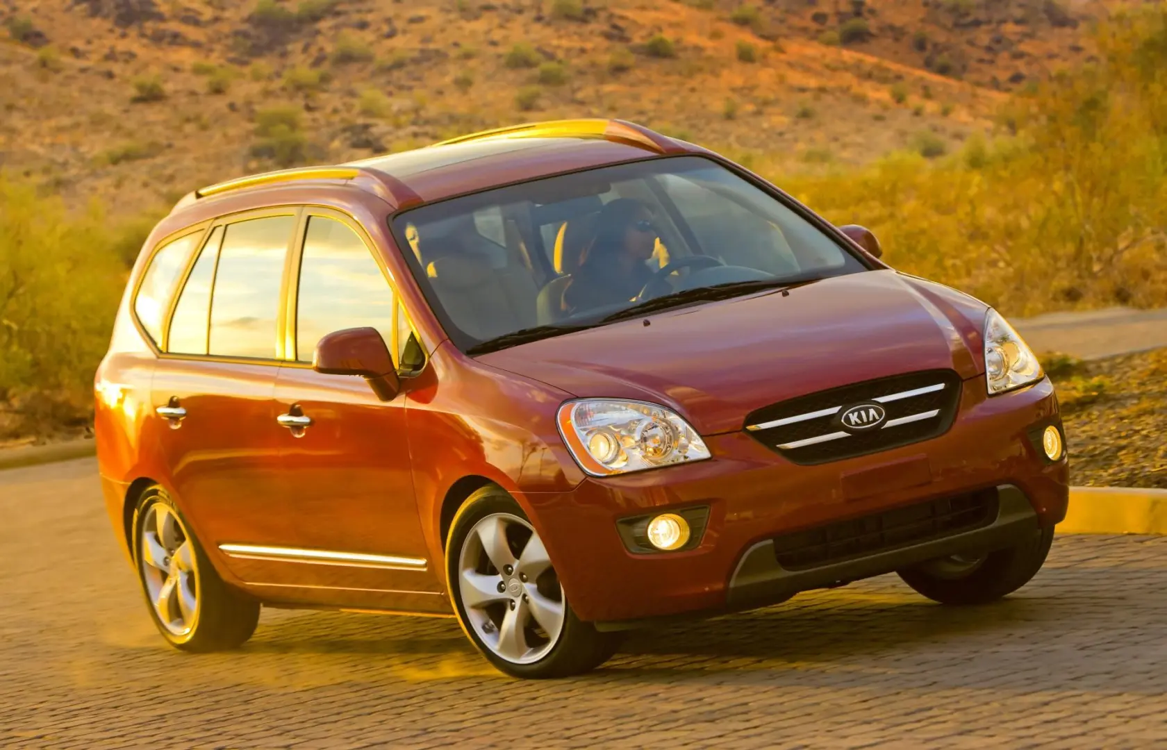Kia Rondo Rondo 2.4i EX 1