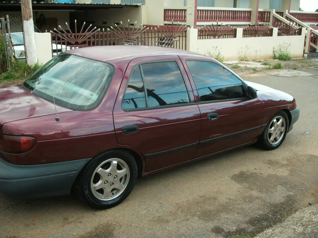 Kia Sephia Sephia 1.5 SLX 1