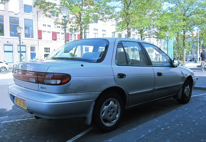 Kia Sephia Sephia 1.5 LX 3
