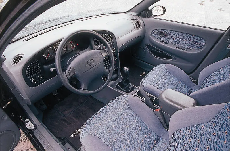 Kia Shuma Shuma 1.5 RS 4