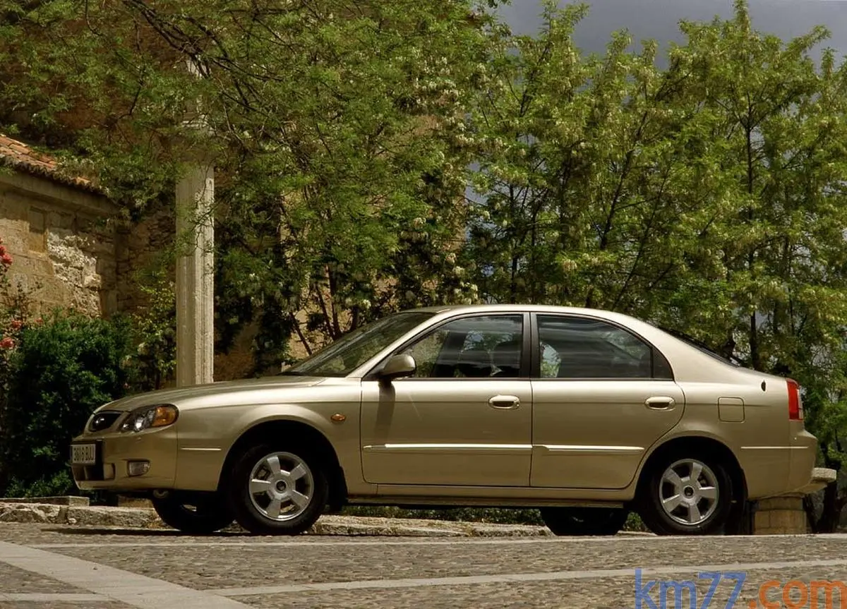 Kia Shuma Shuma 1.6 LS 4